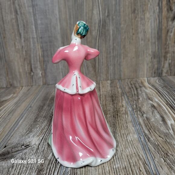 1950's Original Goldscheider White Christmas Figurine Peggy Porcher Fine China - Picture 4 of 6